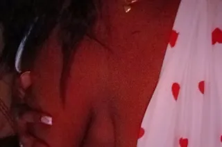 Juzzey Head - 28 - Image 1