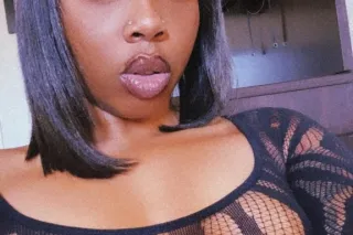 NOW IN CASTLETON 😋𝐻𝒾𝑔𝒽𝓁𝓎 𝐹𝒶𝓋𝑜𝓇... - Image 3