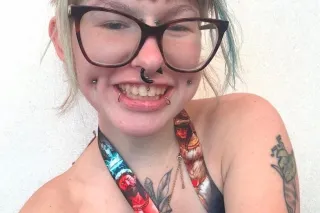 Emo trans lookin for friends 😏... - Image 2