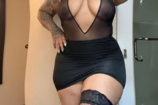 Monica 🍑 Richfield - Image 1