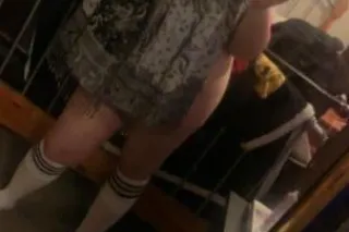 Just an ordinary girl😉if that's your thing... - Image 3